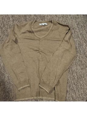 Cleo sweater size medium